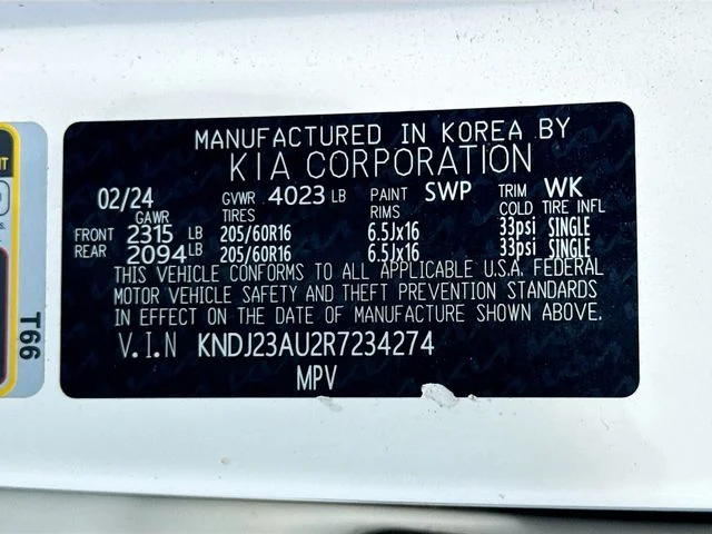 Used 2024 White Kia LX image 29