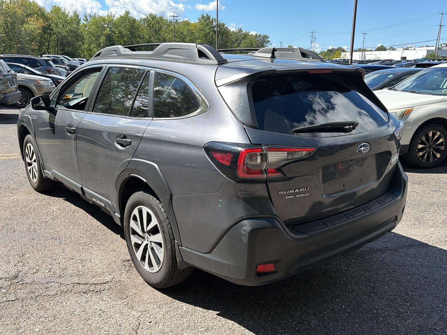 Used 2025 Magnetite Gray Metallic Subaru Premium image 7