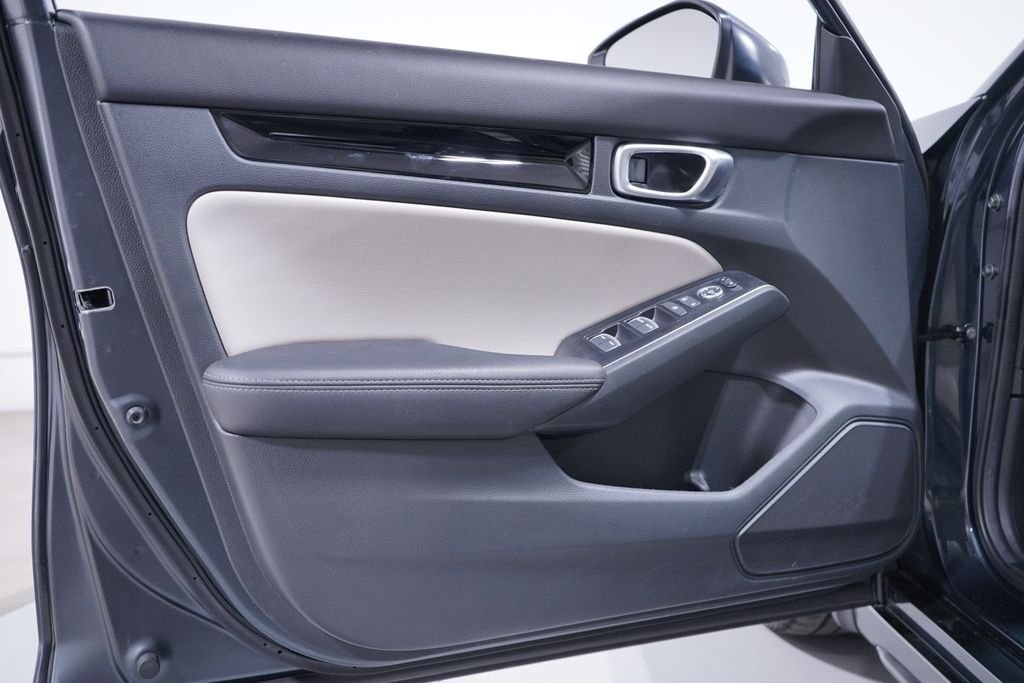 Used 2023 Meteorite Gray Metallic Honda Sport Touring image 21