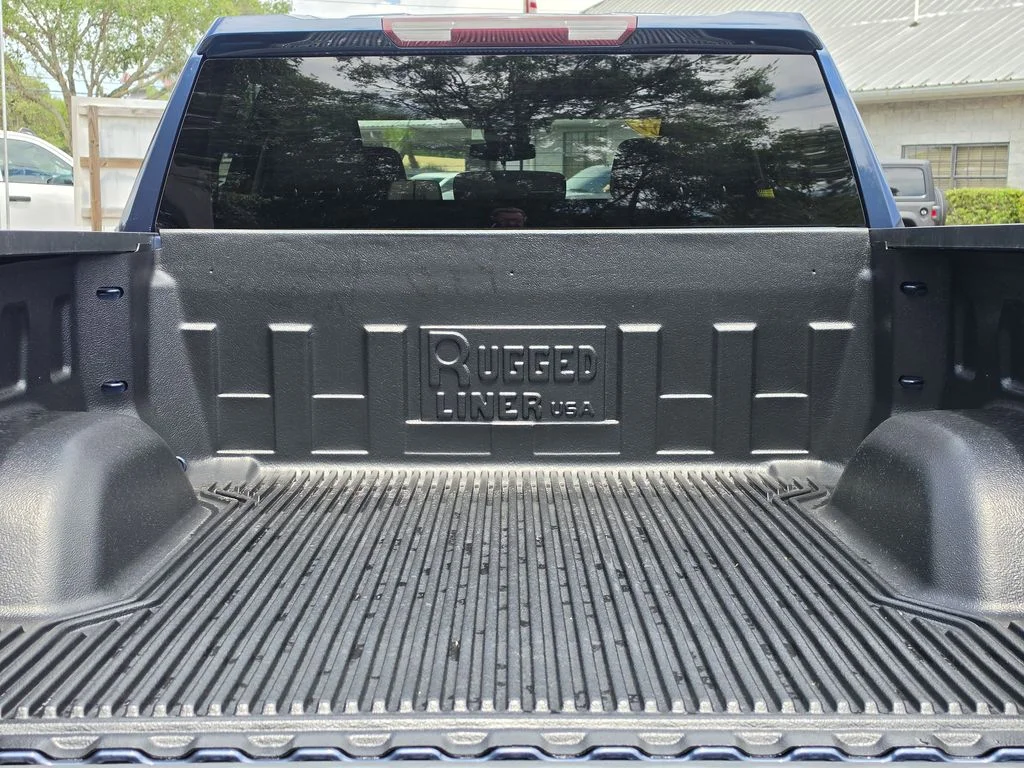 Certified Used 2022 Blue Metallic Chevrolet  image 9