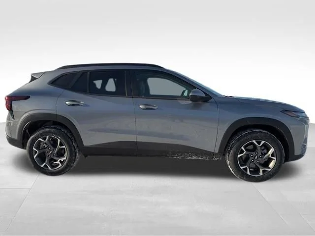 2026 Chevrolet Trax LT - Photo 7