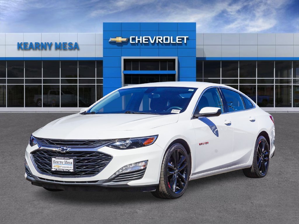 Used 2020 White Chevrolet LT image 3