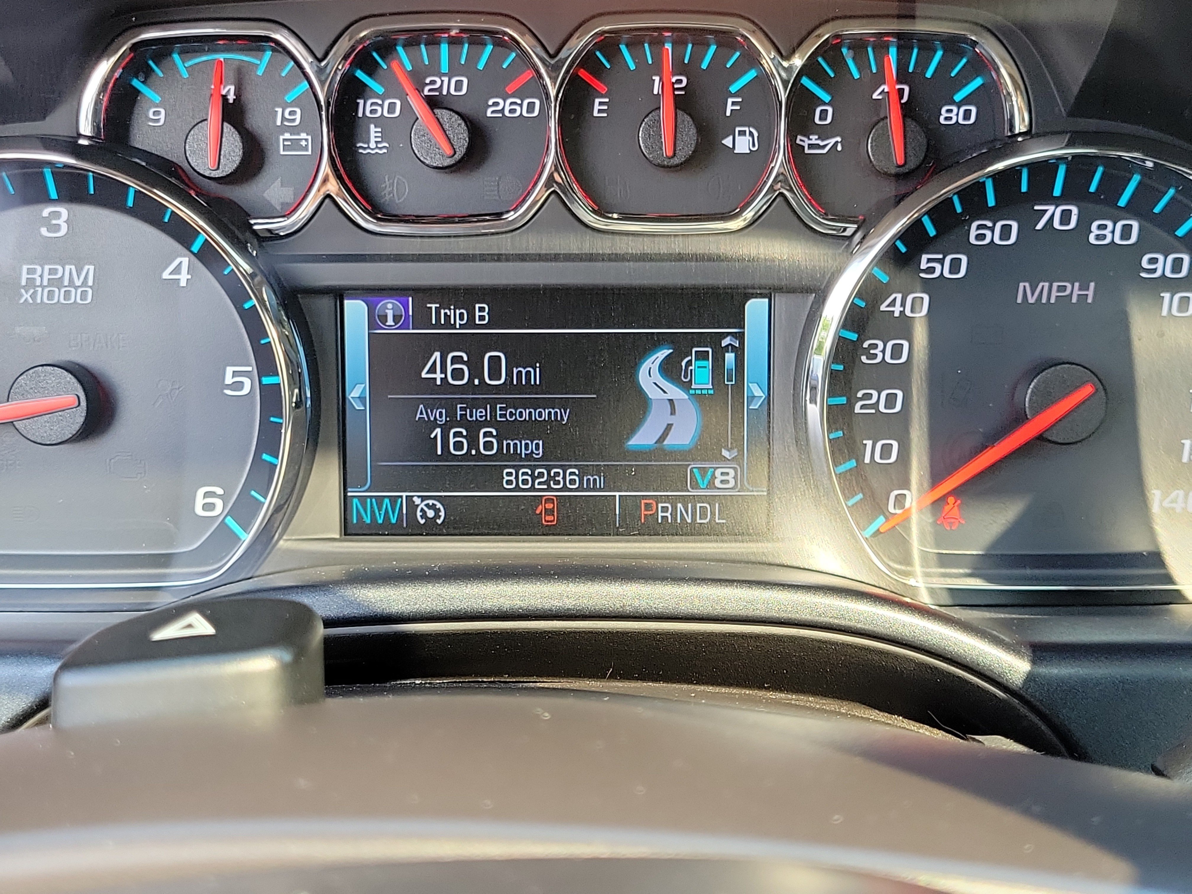 Used 2018 Cardinal Red GMC SLT image 25