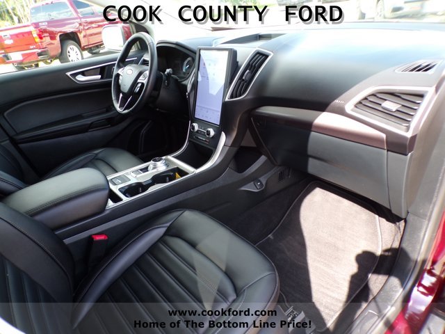 Used 2024 Burgundy Velvet Metallic Tinted Clearcoat Ford SEL image 22