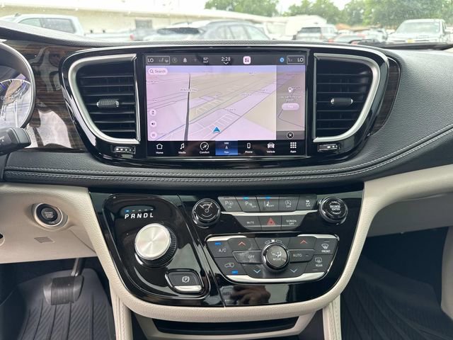 Used 2022 Gray Chrysler Limited image 48