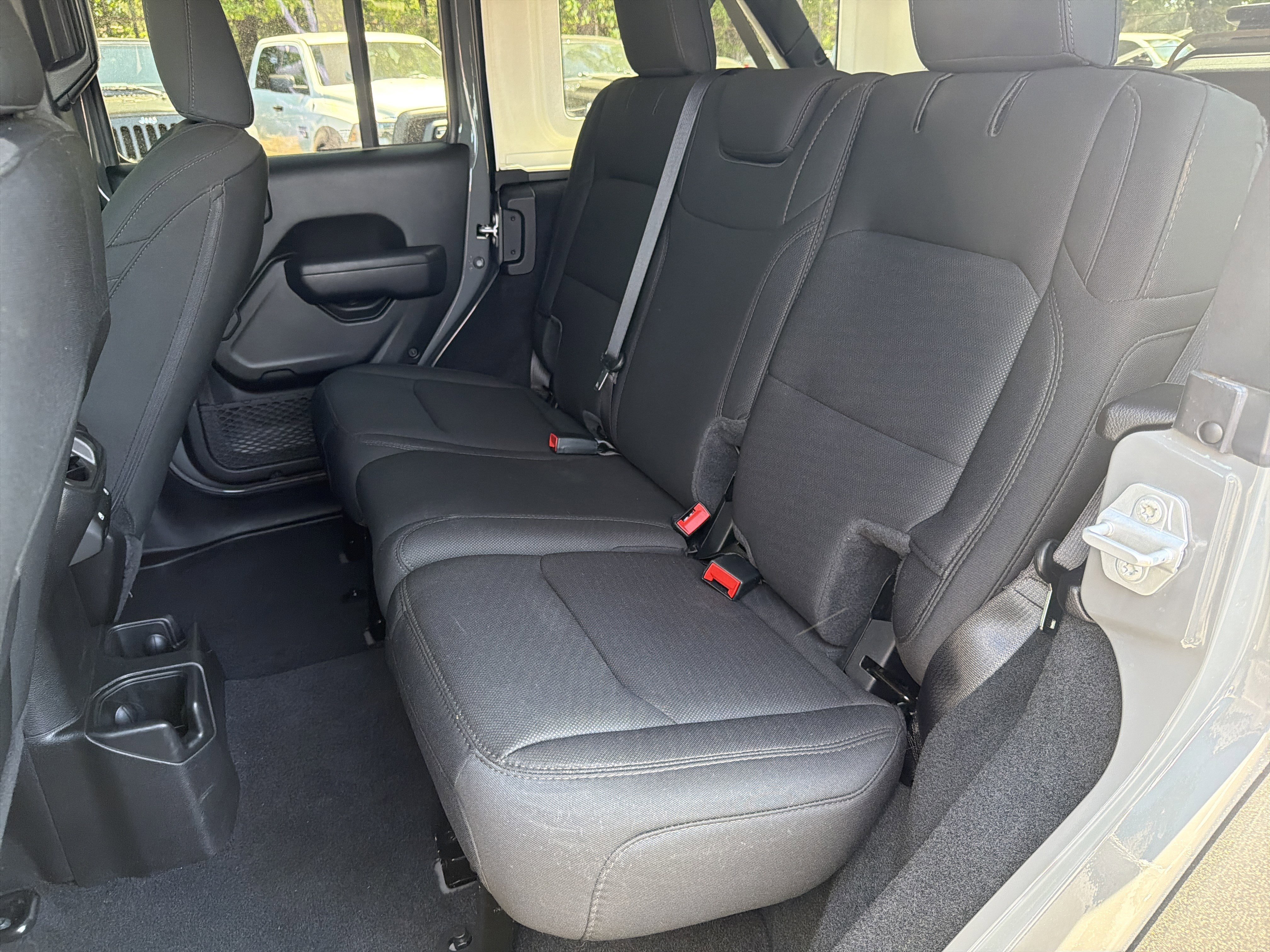 Used 2022 Sting-Gray Clearcoat Jeep Unlimited Sport S image 24