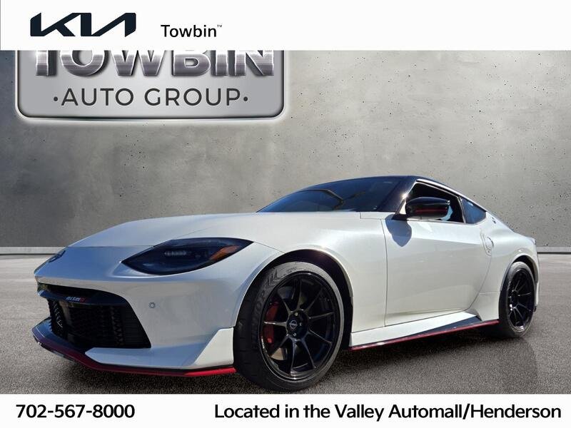 Used 2025 Pearl White NISSAN NISMO AUTO image 1