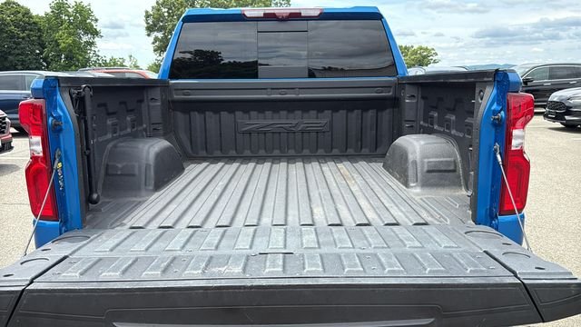 Used 2022 Glacier Blue Metallic Chevrolet ZR2 image 27