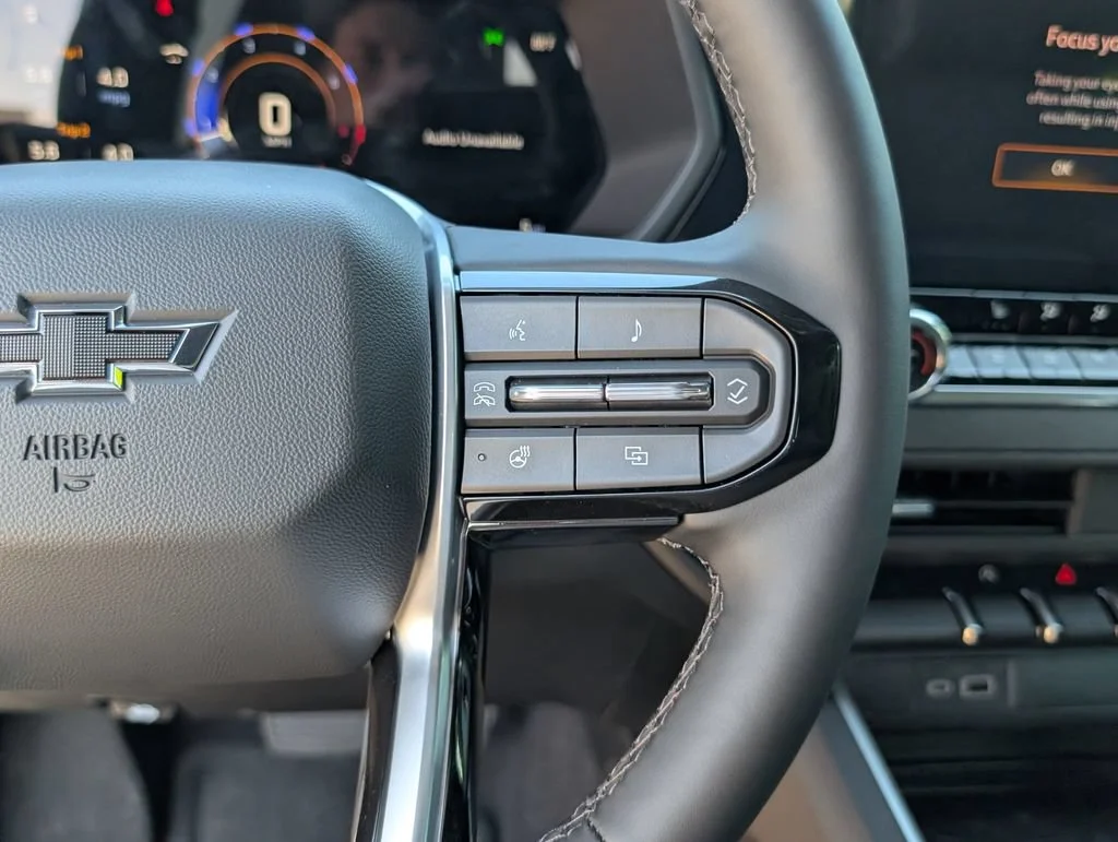 New 2026 Summit White Chevrolet Trail Boss image 18