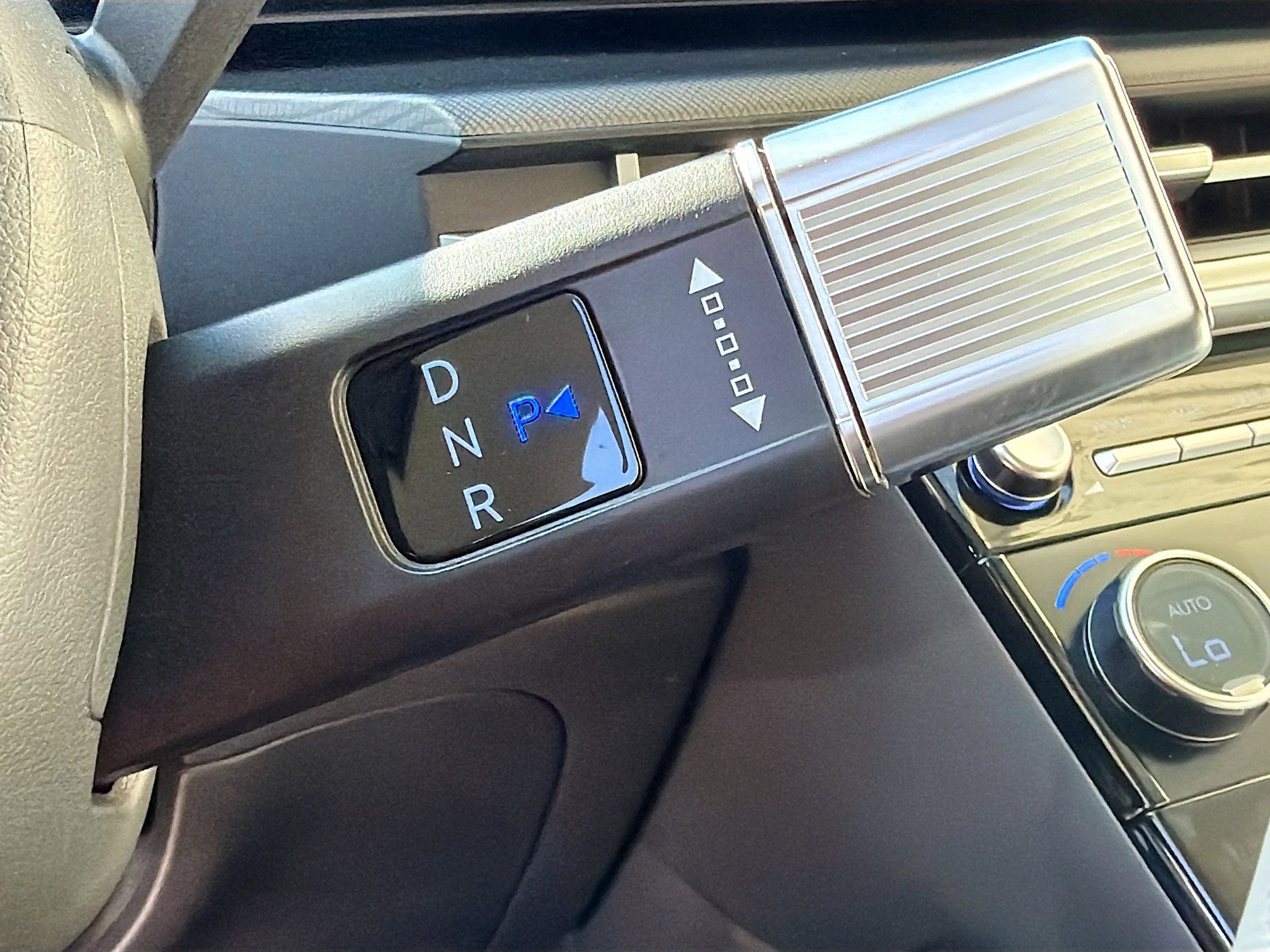 New 2026 Atlantis Blue Hyundai SEL FWD image 64