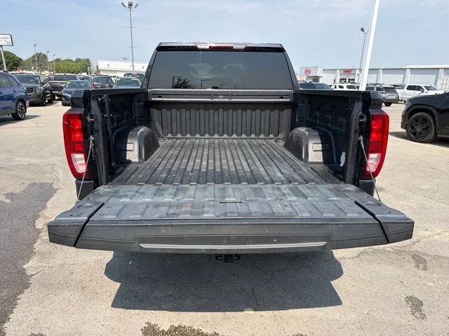 Used 2022 Silver GMC Elevation image 29