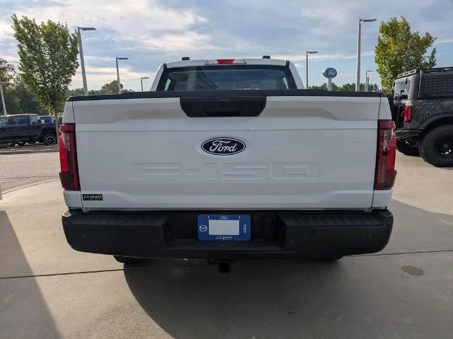 New 2026 Oxford White Ford XL image 33