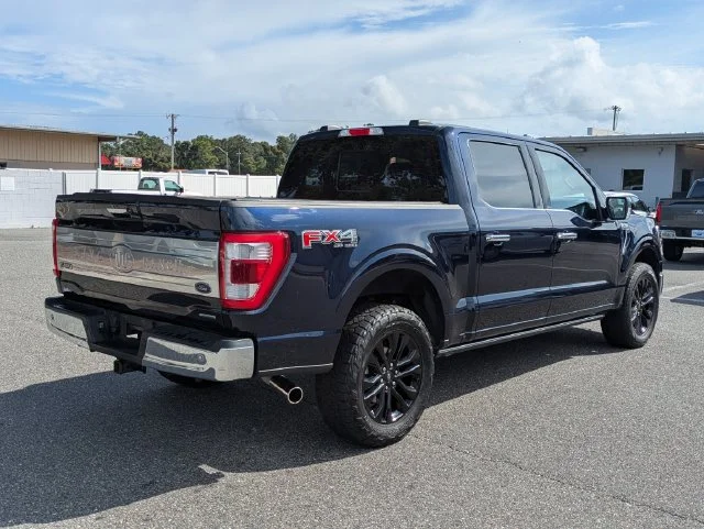 Used 2022 Antimatter Blue Metallic Ford King Ranch image 3