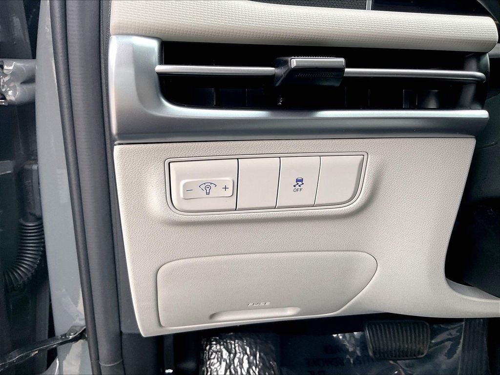 Used 2026 Hampton Gray Hyundai SE image 25