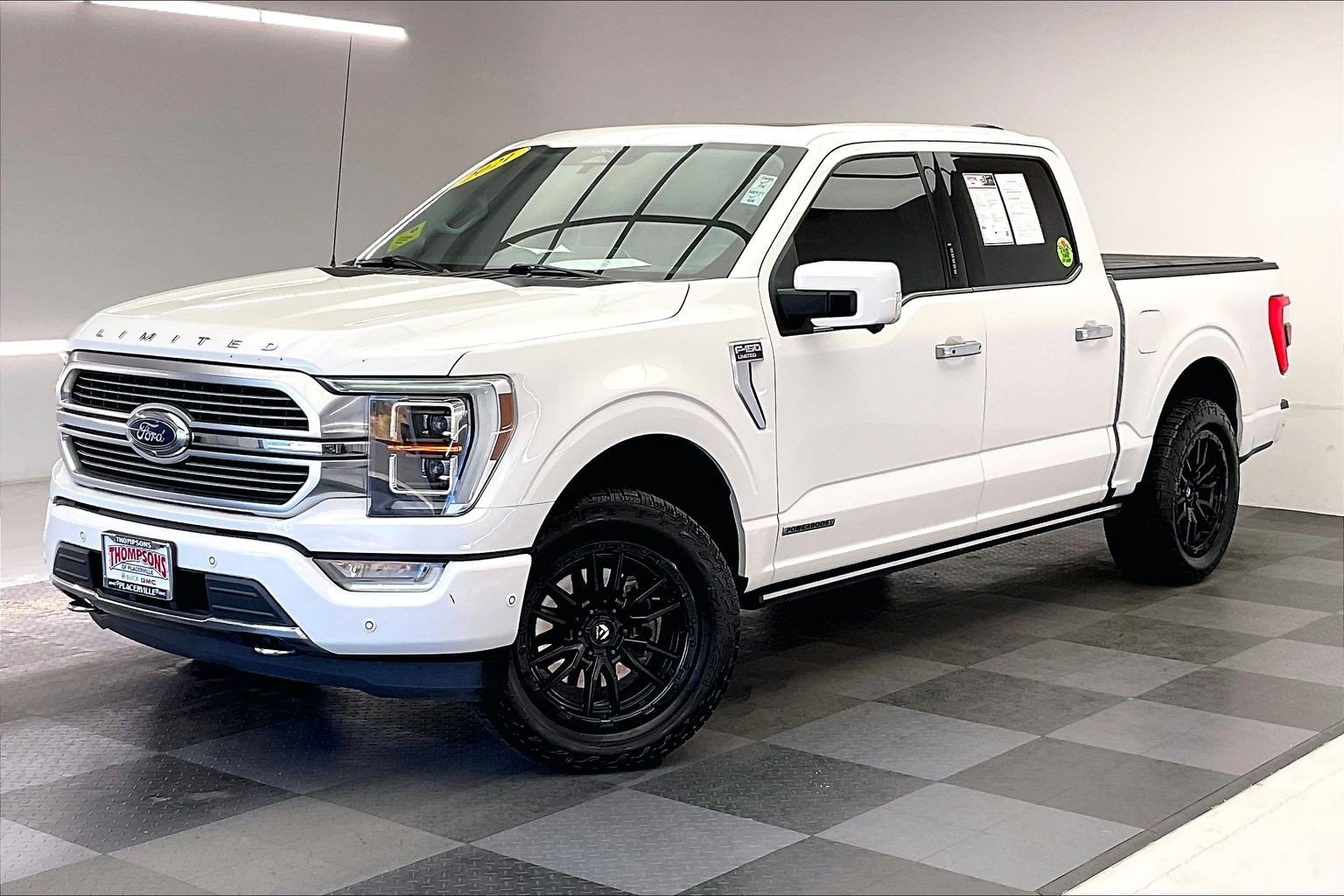 Used 2021 White Ford Limited image 12