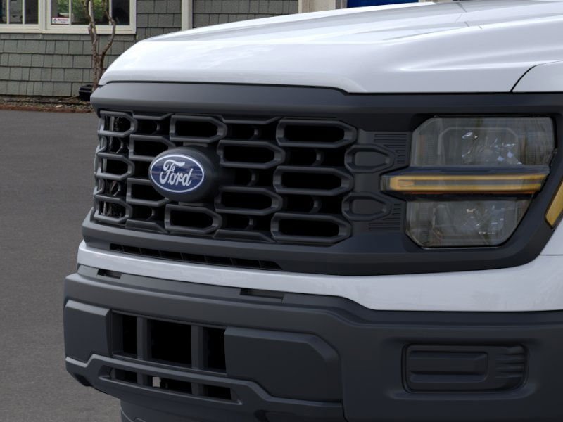 Used 2025 Oxford White Ford XL image 17