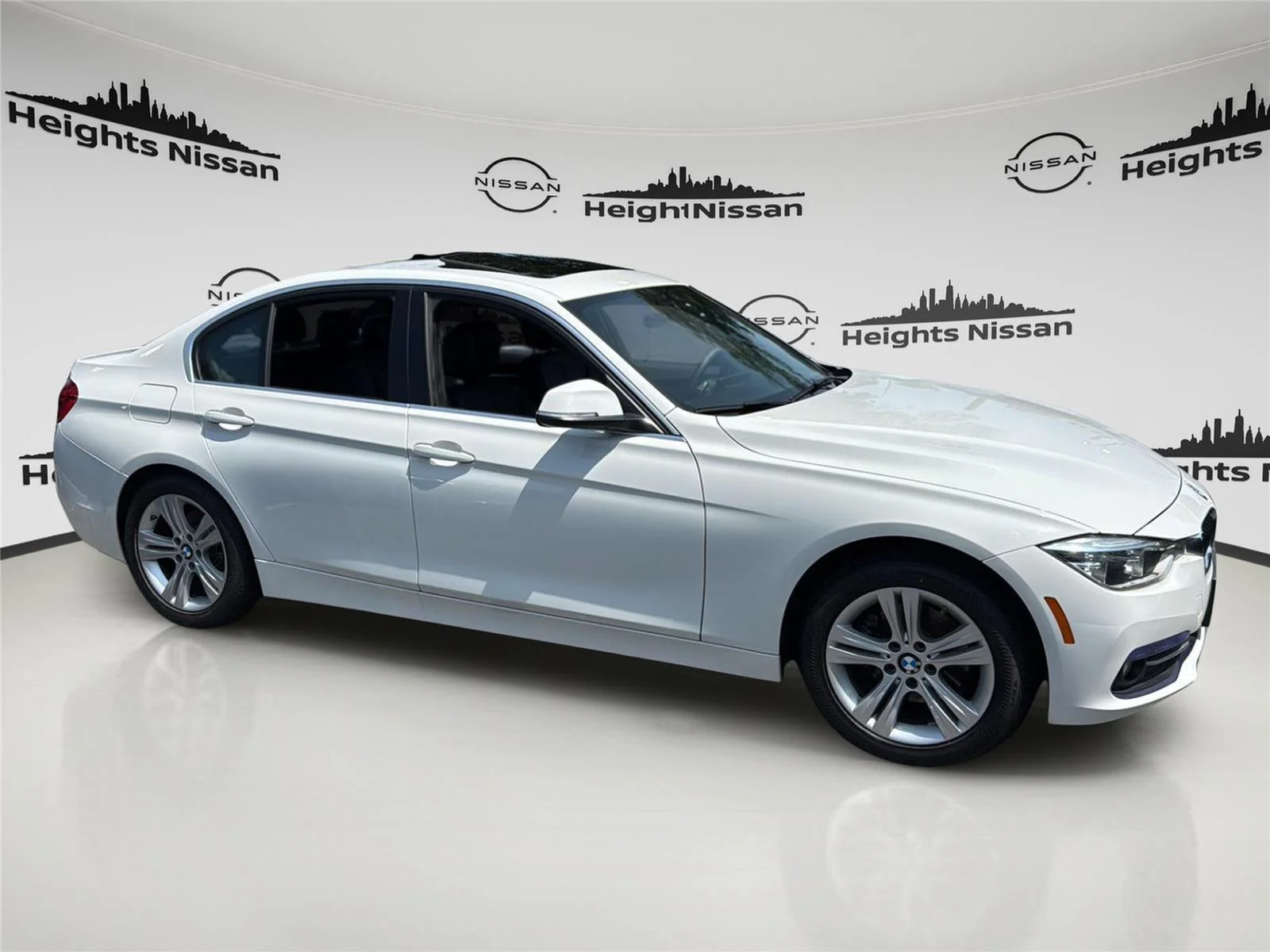 Used 2018 Alpine White BMW 328d image 6