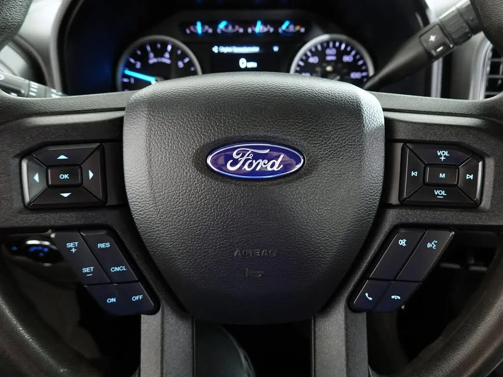 Used 2019 White Ford XLT image 18
