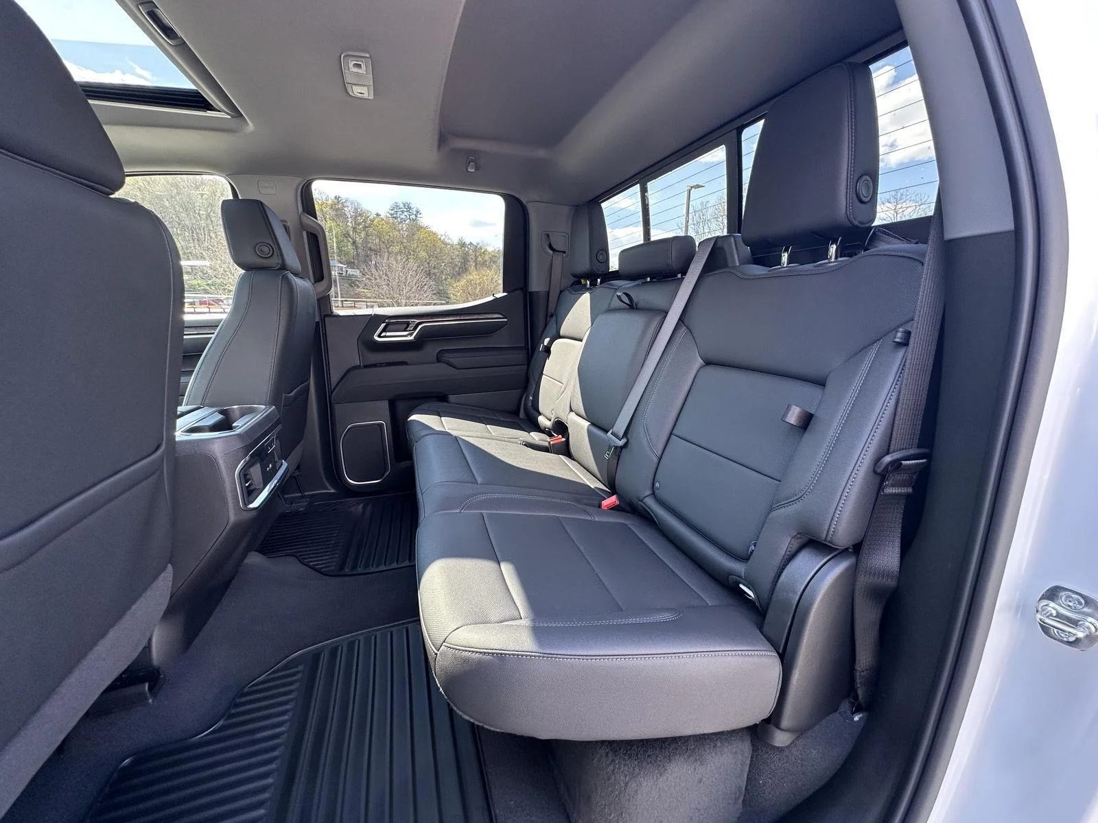 2026 Chevrolet Silverado 1500 LTZ - Photo 11