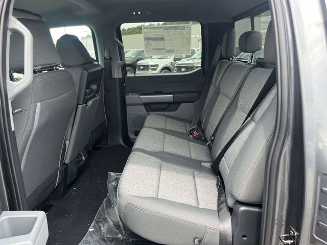 New 2026 Gray Ford XL image 9