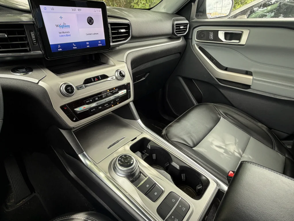 Used 2022 Star White Metallic Tri-Coat Ford XLT image 13