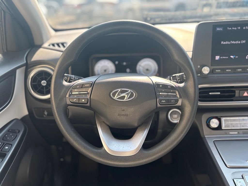 Used 2023 Gray Hyundai SE image 25