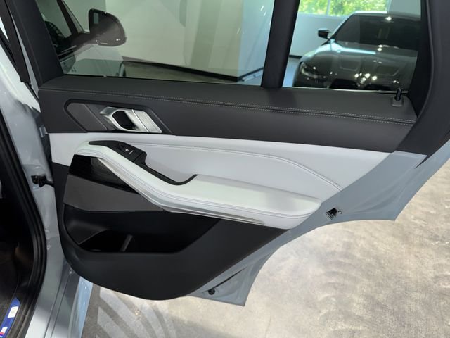 New 2026 Brooklyn Grey Metallic BMW sDrive40i image 10