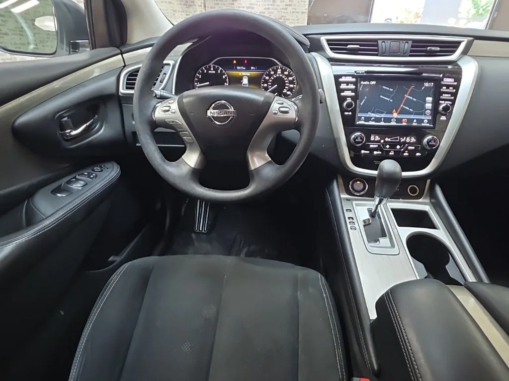 Used 2018 Pearl White Nissan S image 13