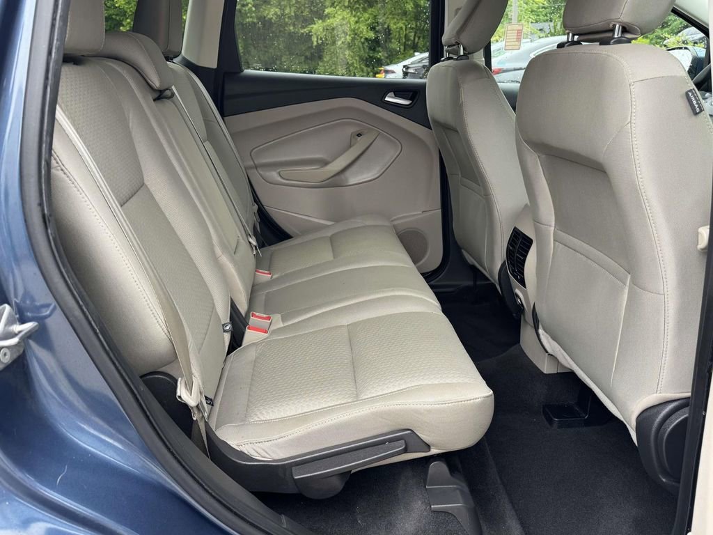 Used 2018 Blue Metallic Ford SE image 14