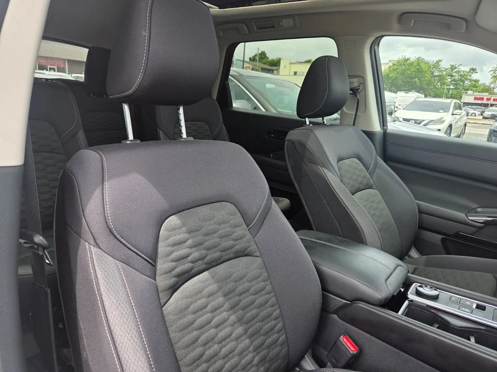 Certified Used 2024 White Nissan SV image 31
