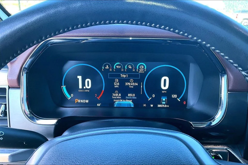 Used 2022 Gray Ford Lariat image 21