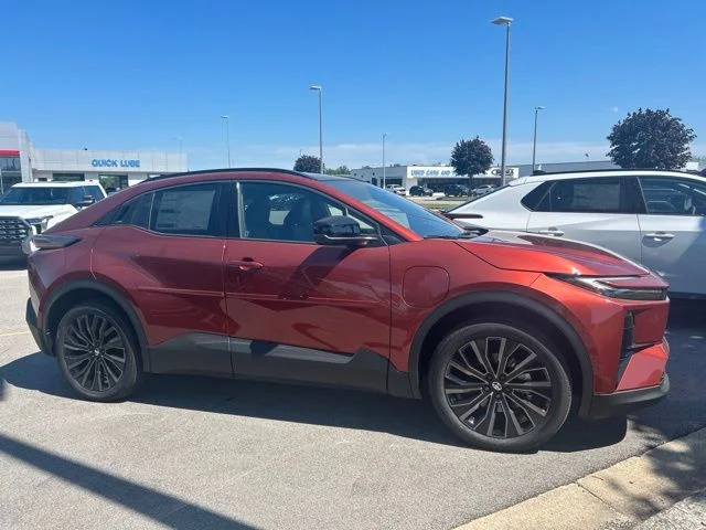 New 2026 Tandoori Toyota  XSE image 3