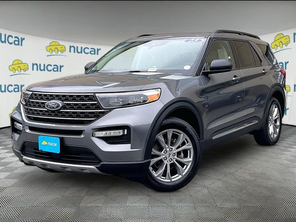 Used 2023 Gray Ford XLT image 3