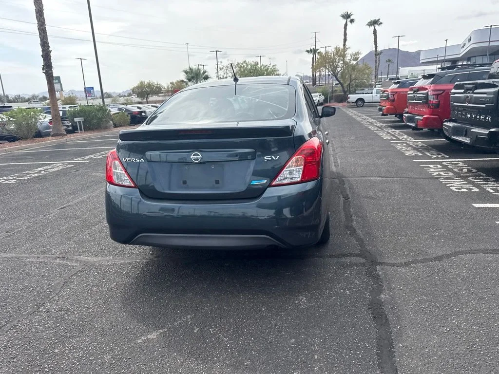 Used 2015 Blue Nissan 1.6 SV image 10