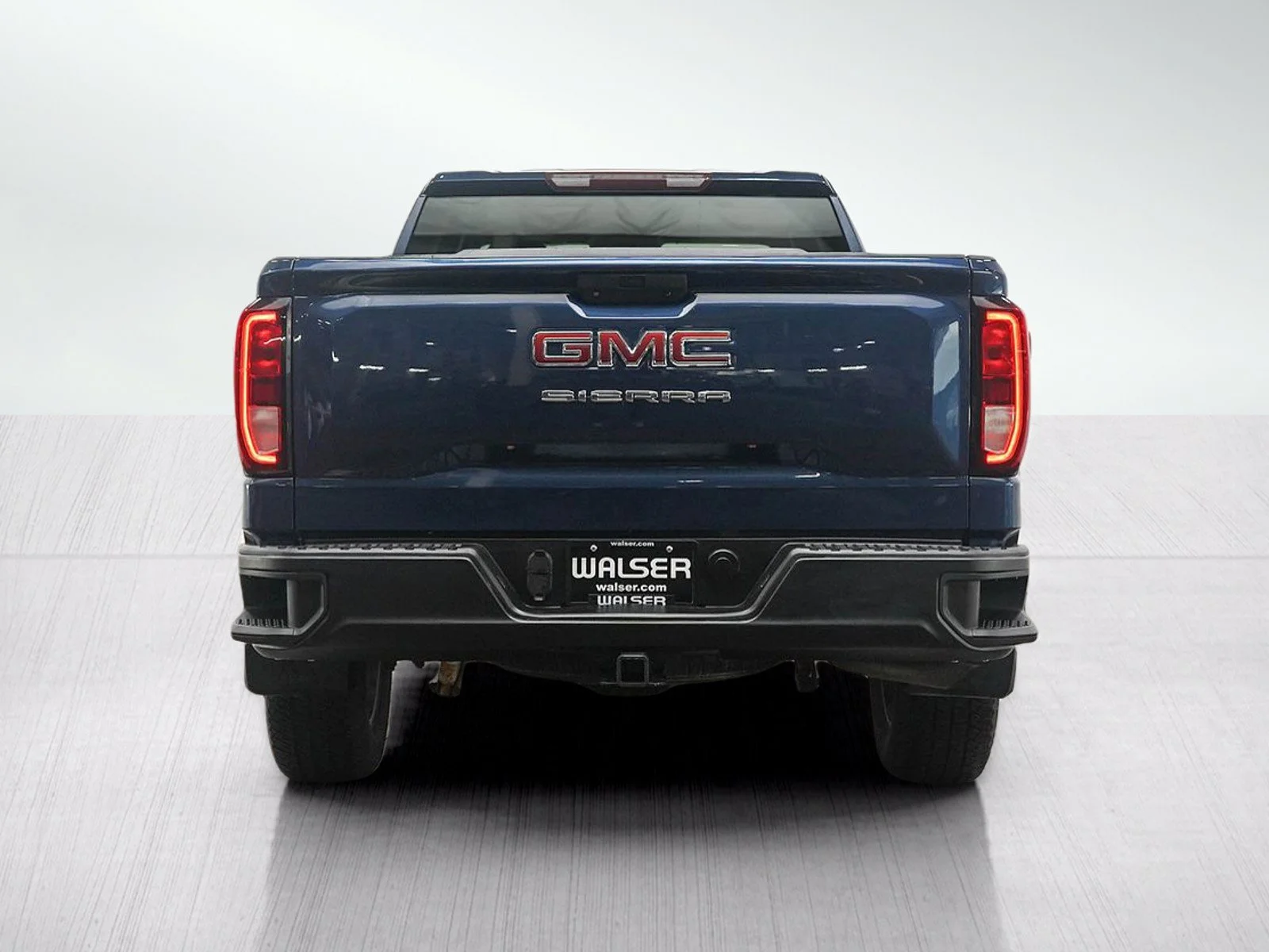Used 2019  GMC  image 4