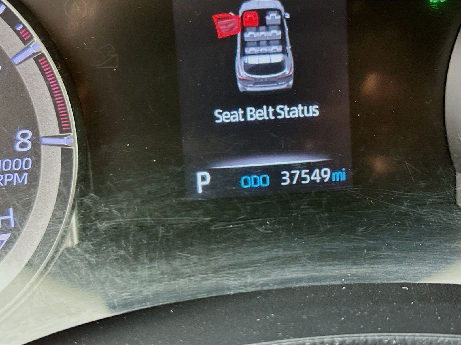 Used 2022 Pearl Toyota LE image 13