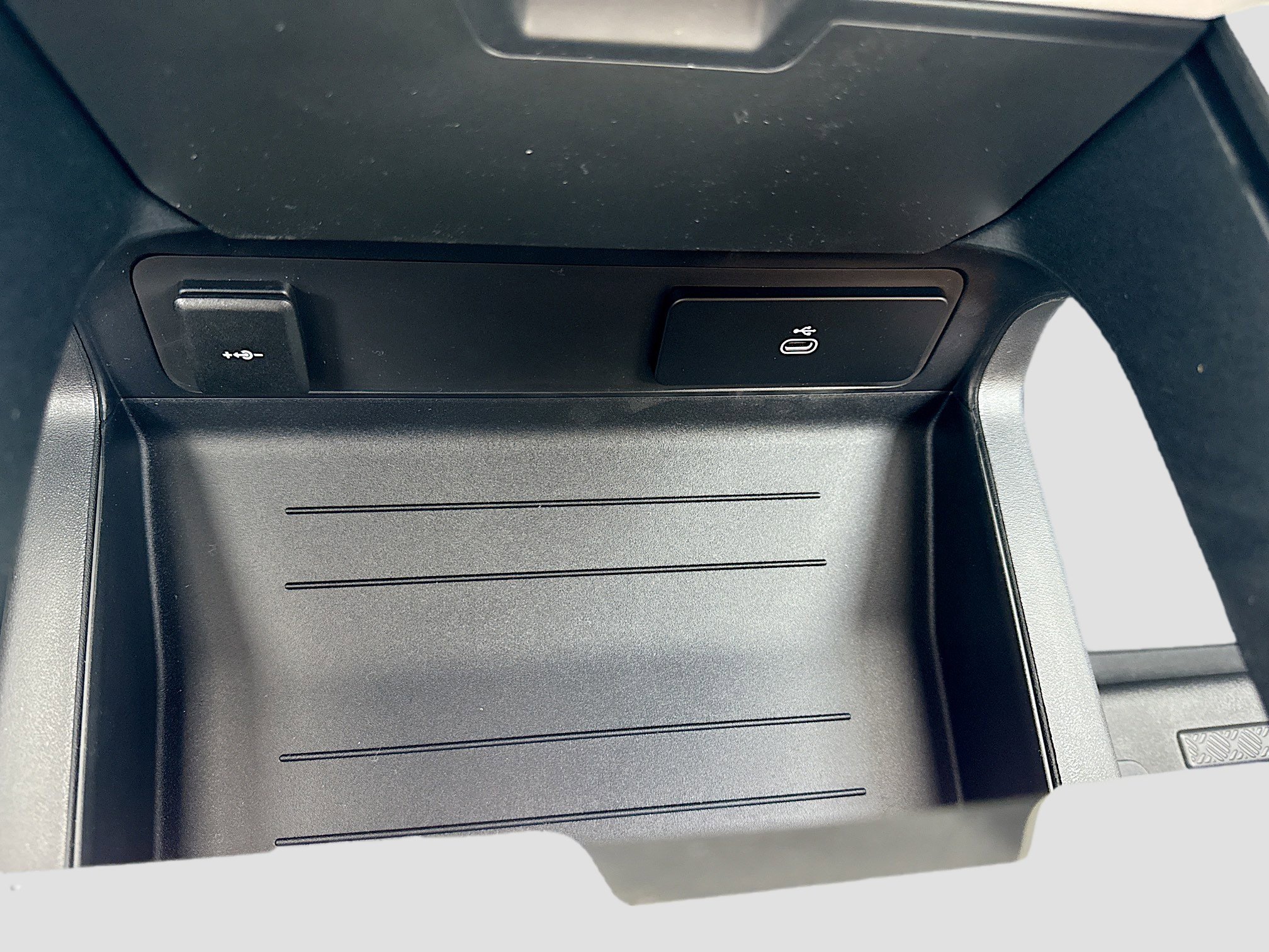 New 2026 Santorini Black Land Rover S image 32