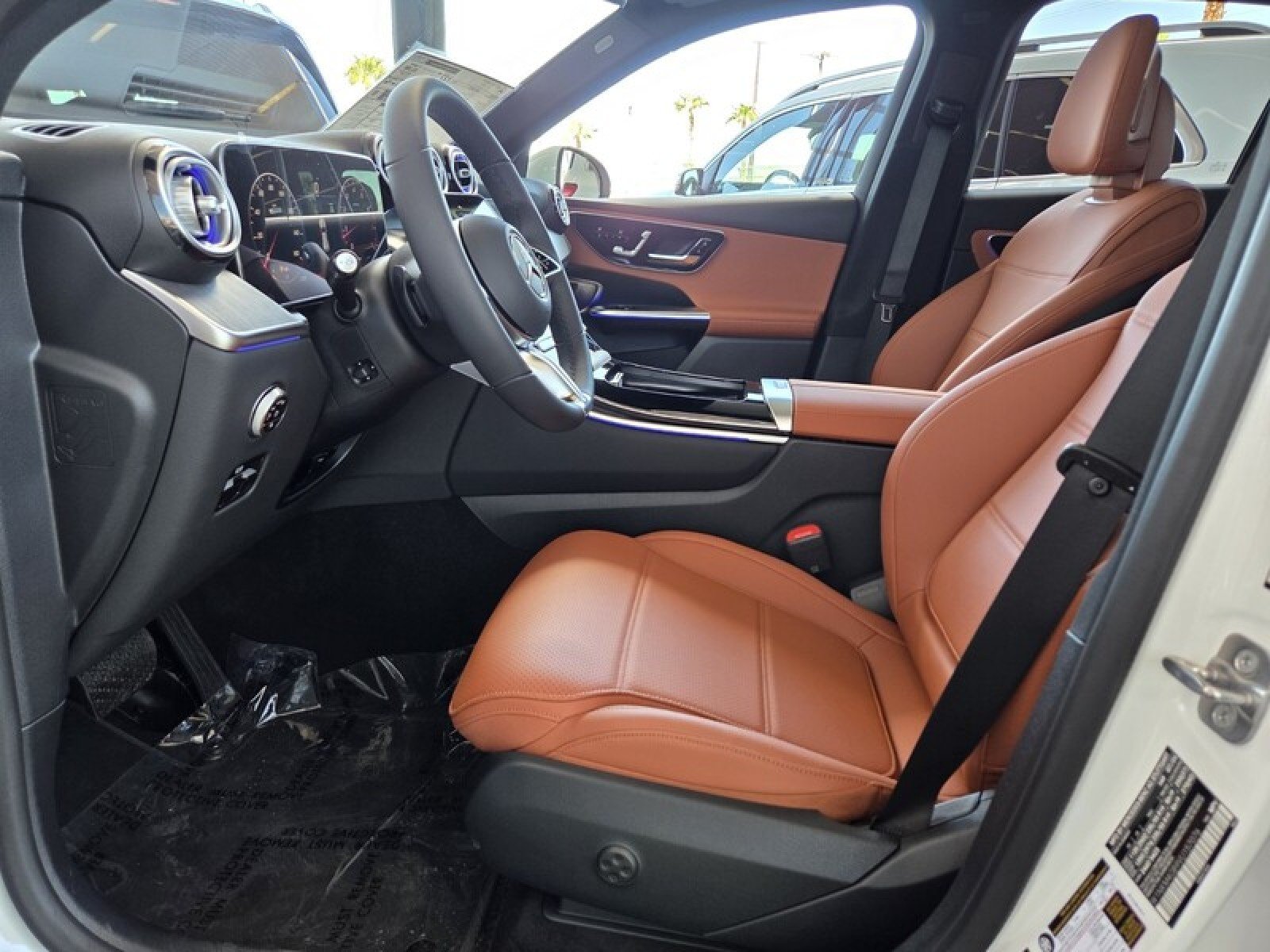 New 2027 Polar White Mercedes-Benz GLC 300 SUV image 11