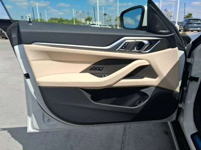 2026 BMW i4 40 - Photo 13