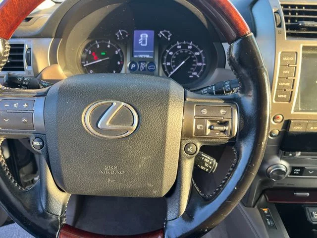 Used 2015 Beige Lexus 460 image 17