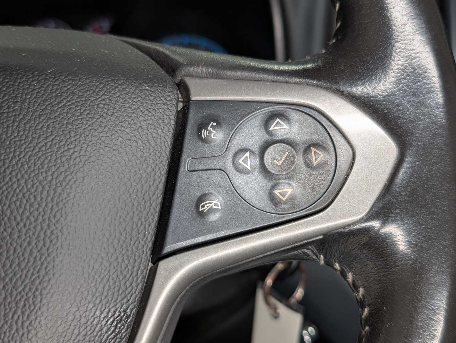 Used 2019 Kinetic Blue Metallic Chevrolet 4WD Z71 image 35