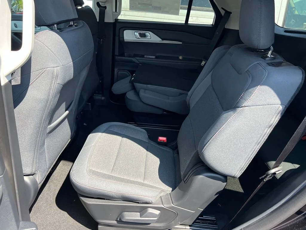 New 2026 Agate Black Metallic Ford Active image 15