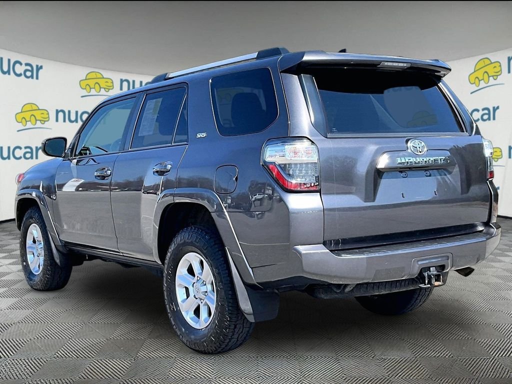 Used 2022 Gray Toyota SR5 image 4