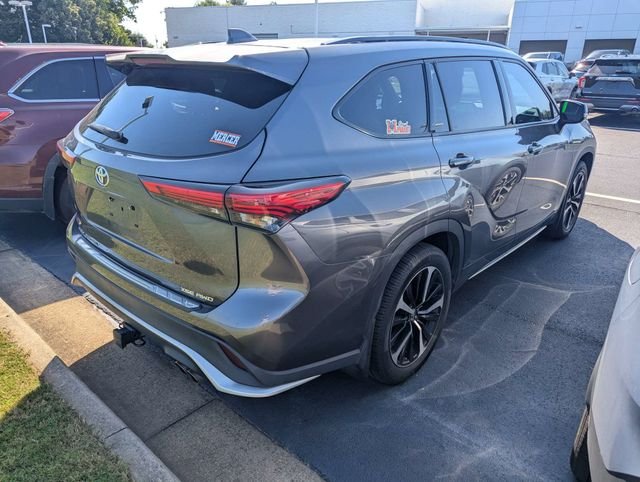 Used 2021 Gray Toyota XSE image 3