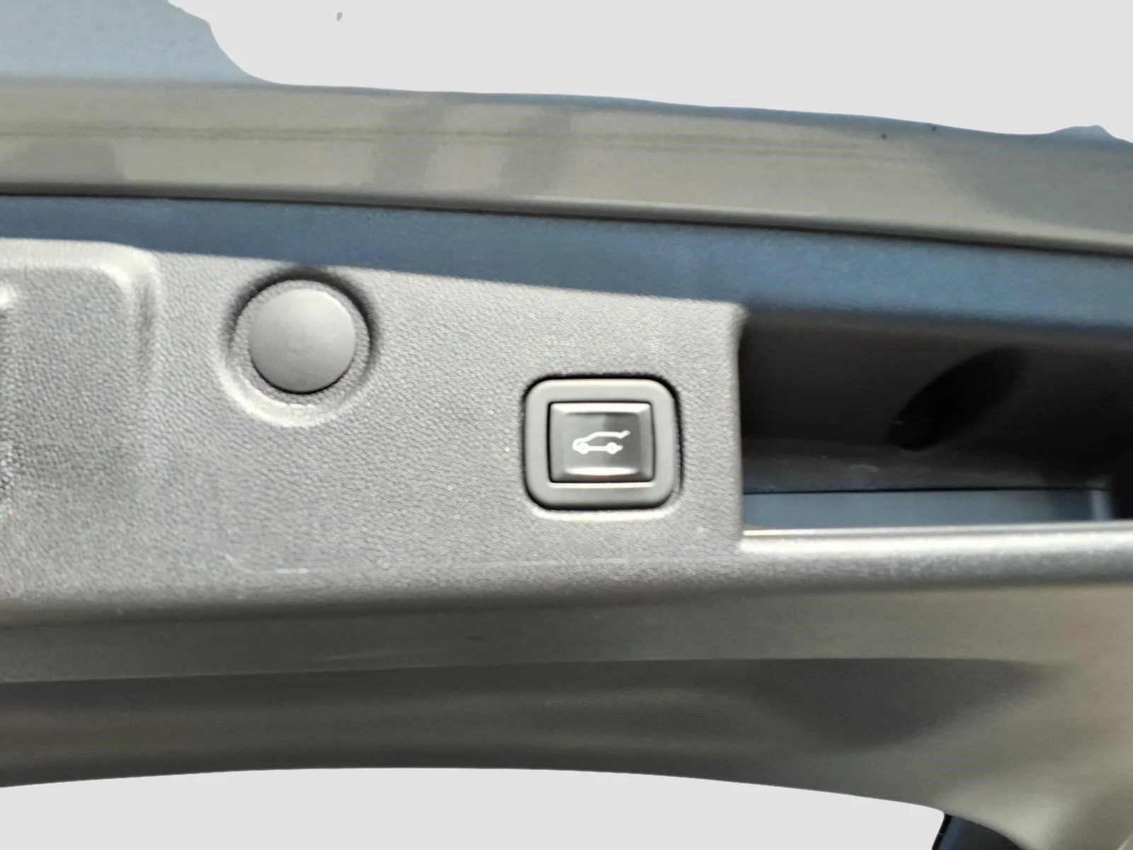 Used 2024 Sterling Gray Metallic Gxd Chevrolet LT image 16
