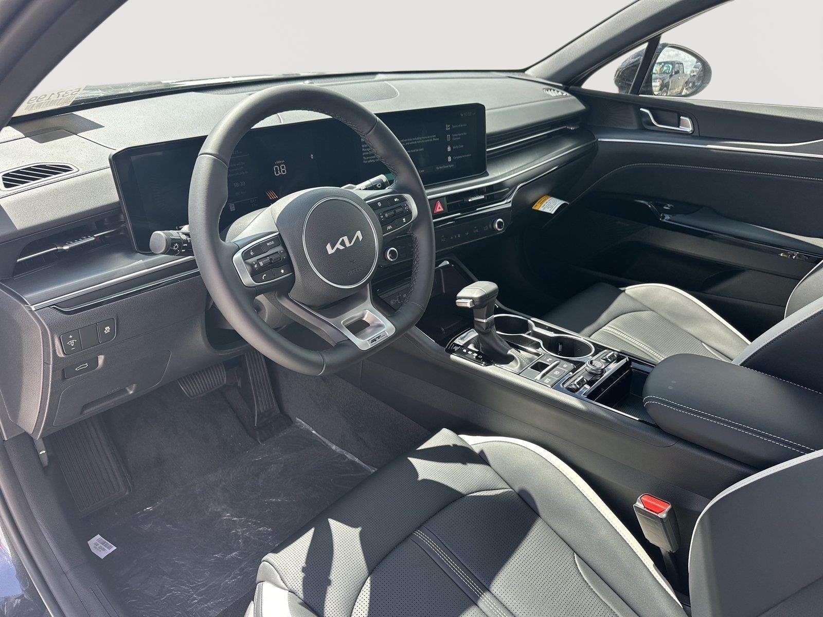 New 2027 Interstellar Gray Kia GT-Line image 9