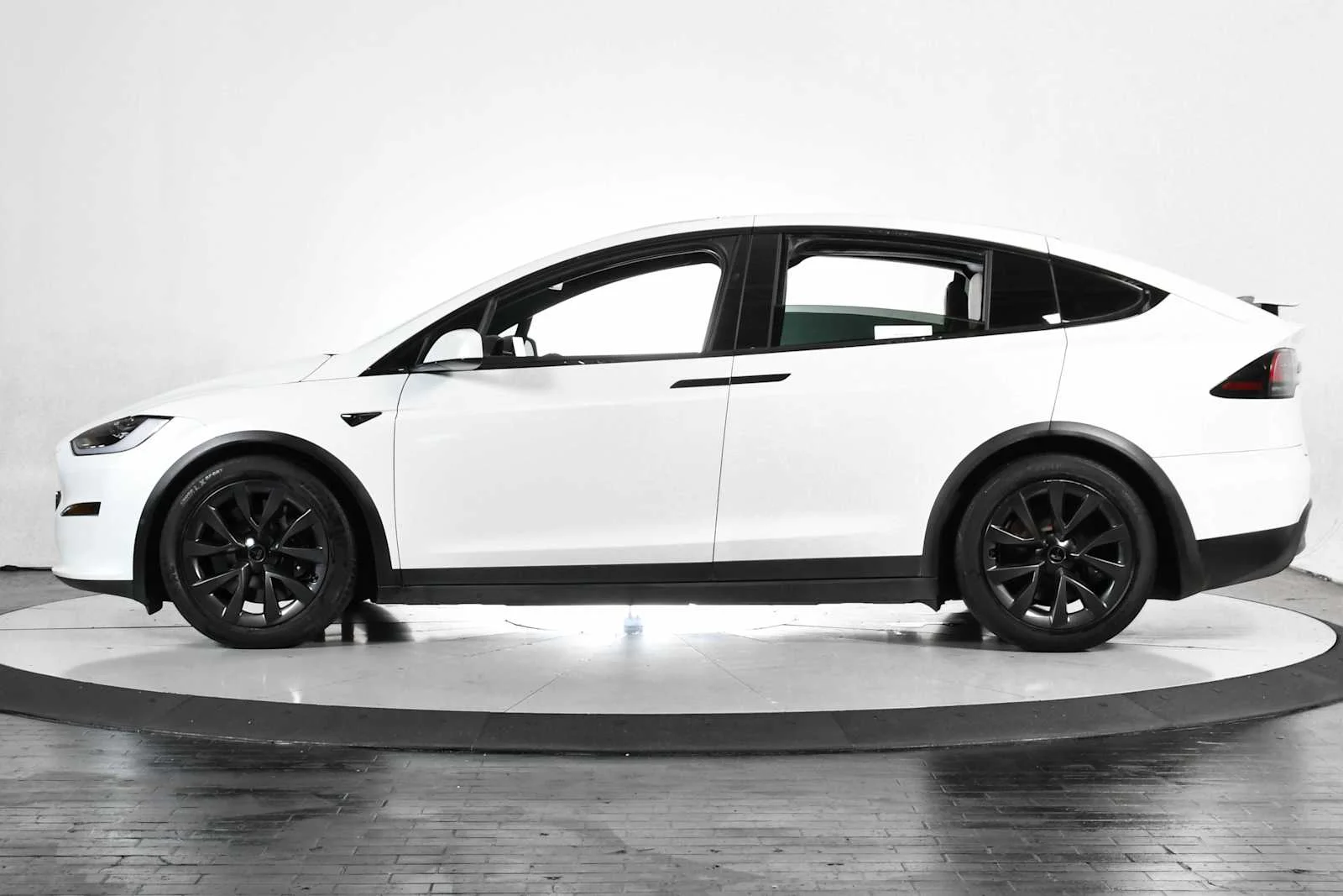 Used 2023 Tesla Model X Long Range with VIN 7SAXCBE59PF373316 for sale in Dallas, TX