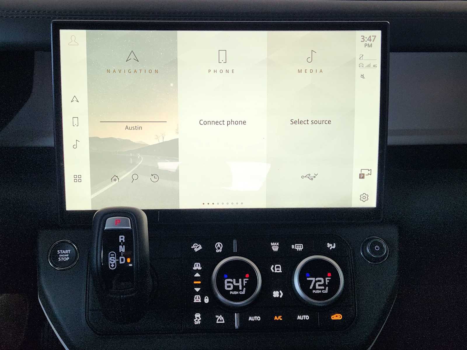 New 2026 Woolstone Green LAND ROVER X-Dynamic SE image 14