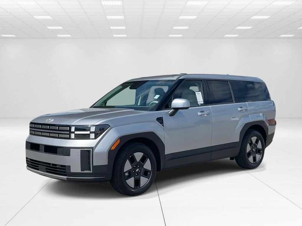 New 2026 Silver Hyundai SE image 3