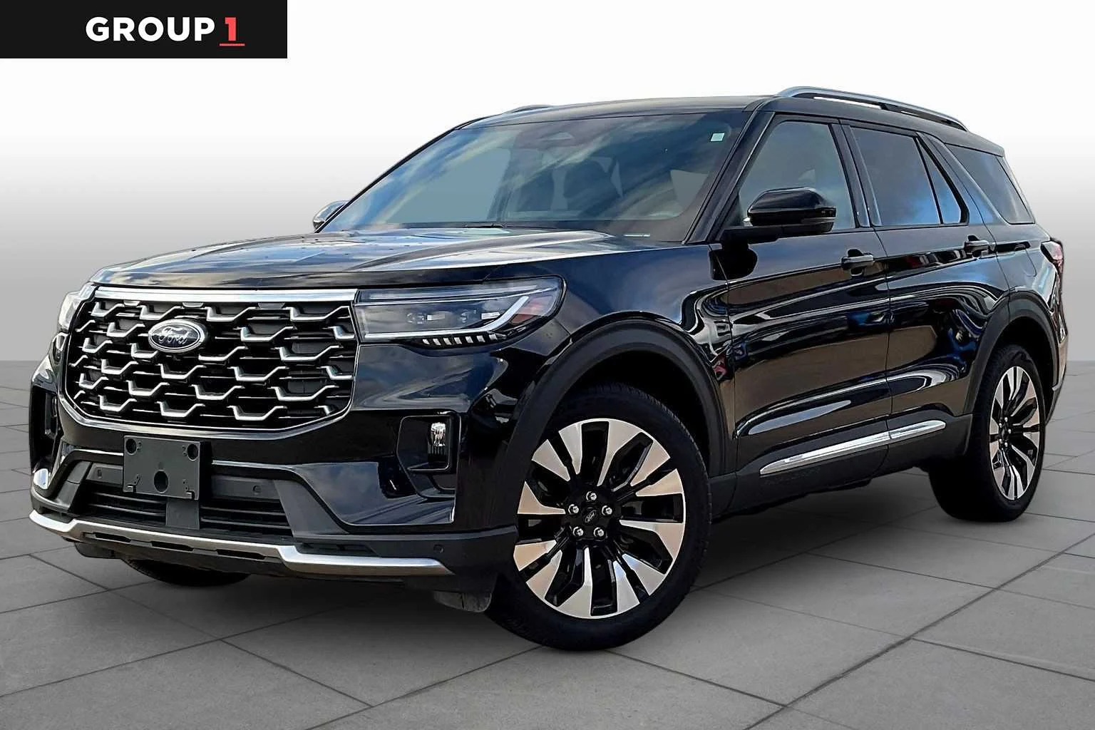 2025 Ford Explorer Platinum 4WD (PL535)'s photo
